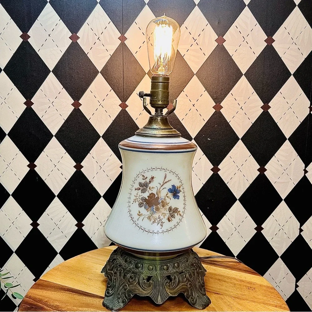Vintage‎ Quoizel Hurricane Lamp “Abigail Adams”– Revived Edison-Style